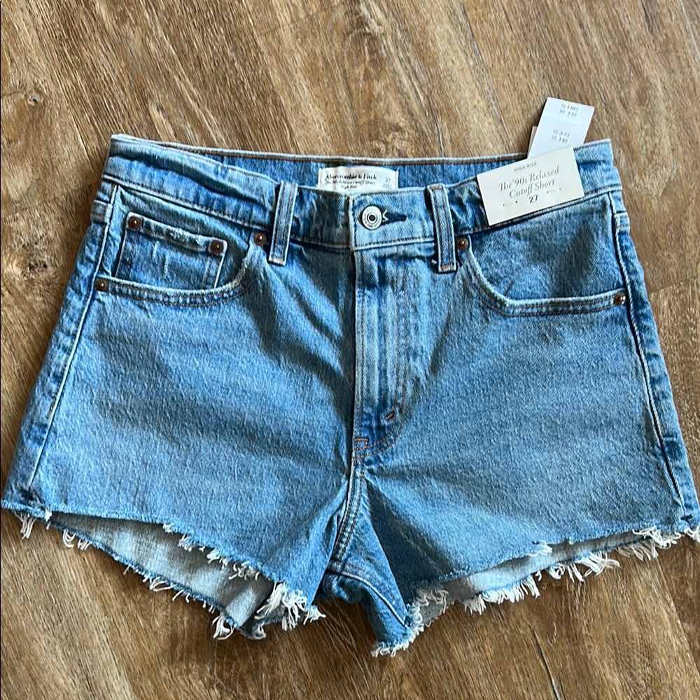 Abercrombie & Fitch High Rise 90s Relaxed Cutoff Shorts